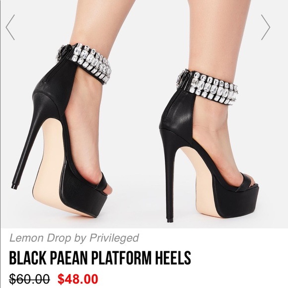 Black platform heels  Dollskill - Picture 3 of 3